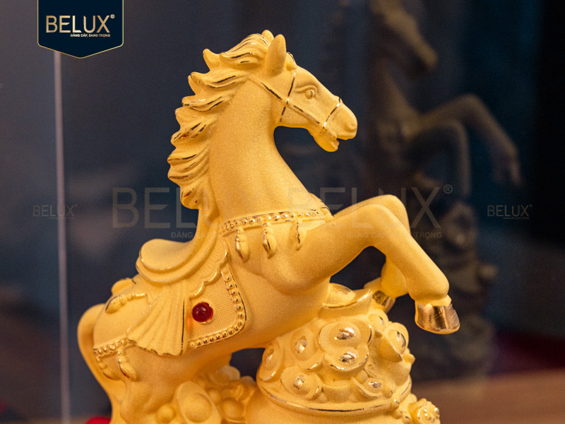 Tượng Ngựa Hũ Tiền dát vàng cát&nbsp;8.8x3.9x11.3cm